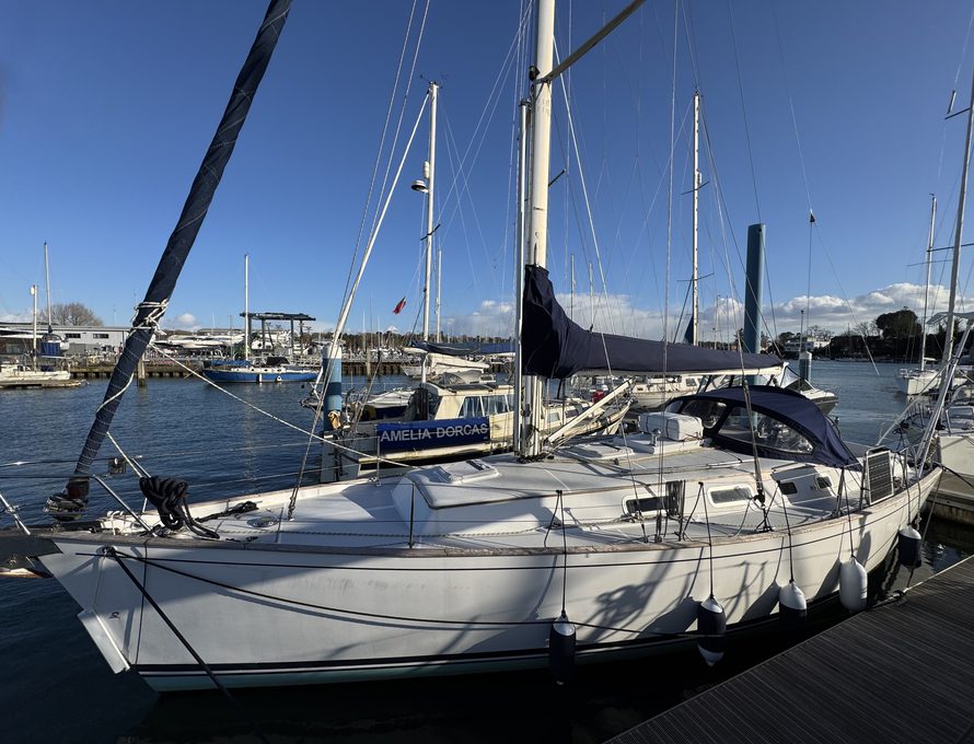 Van de Stadt Helena 38