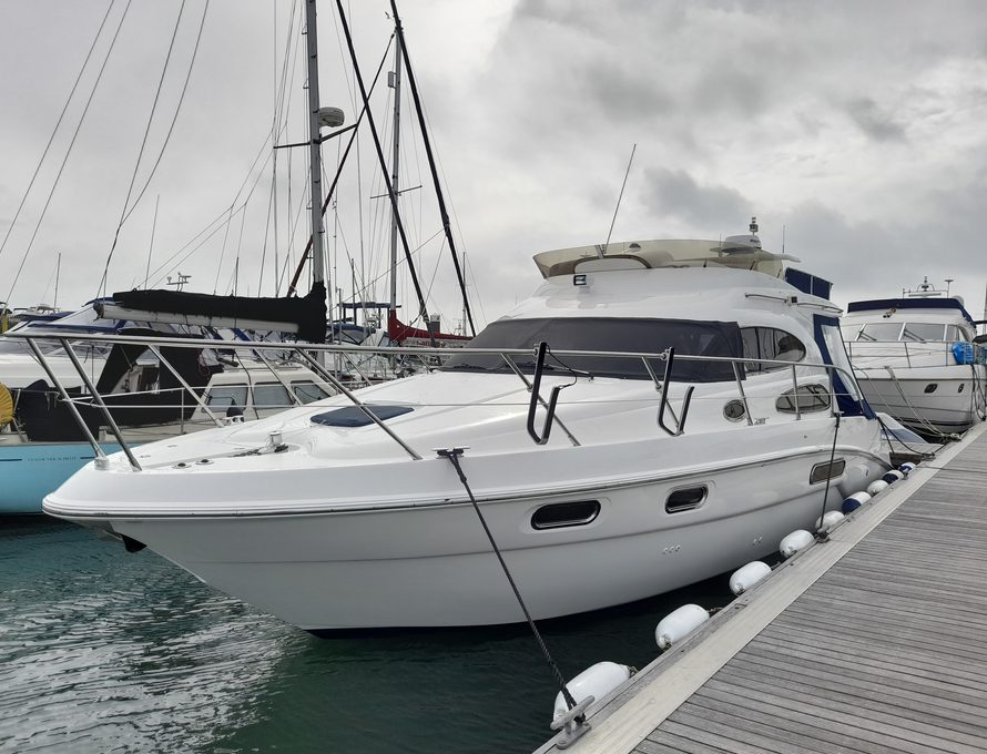 Sealine F37