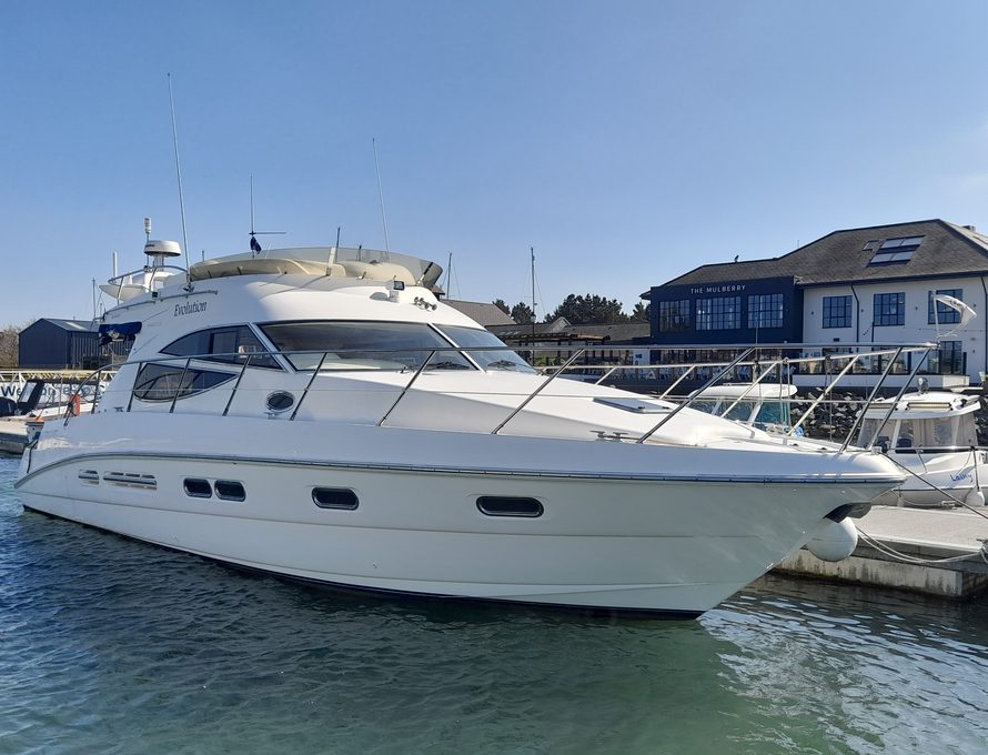 Sealine F42/5