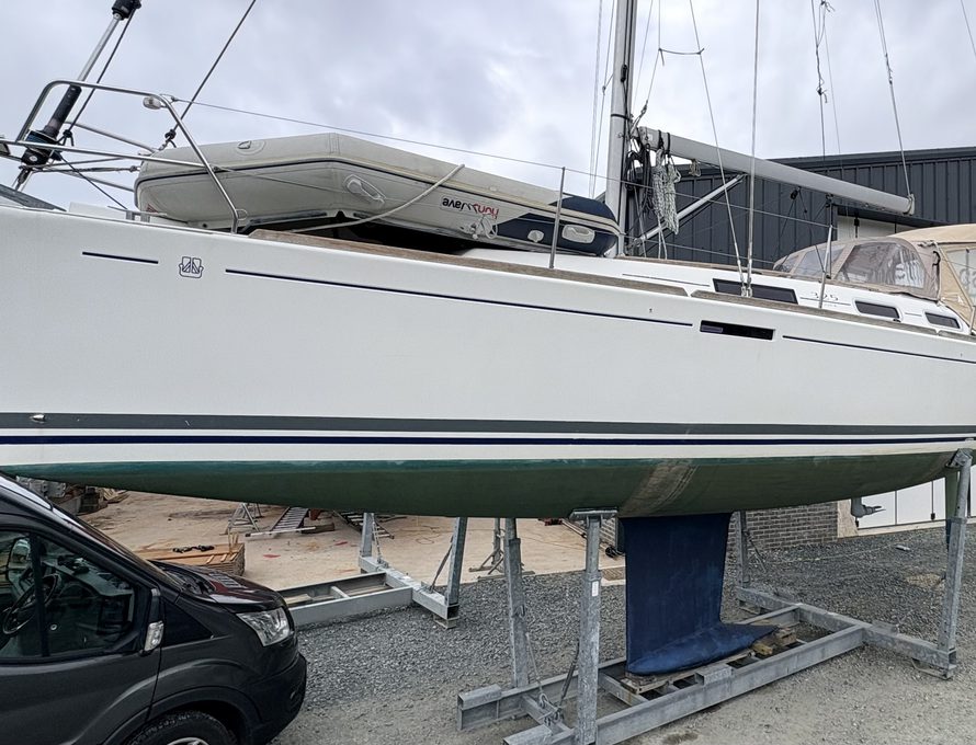 Dufour 325 Grand Large