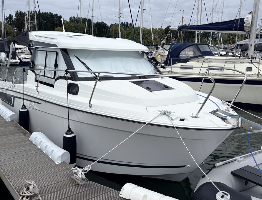 Jeanneau Merry Fisher 695 Series 2